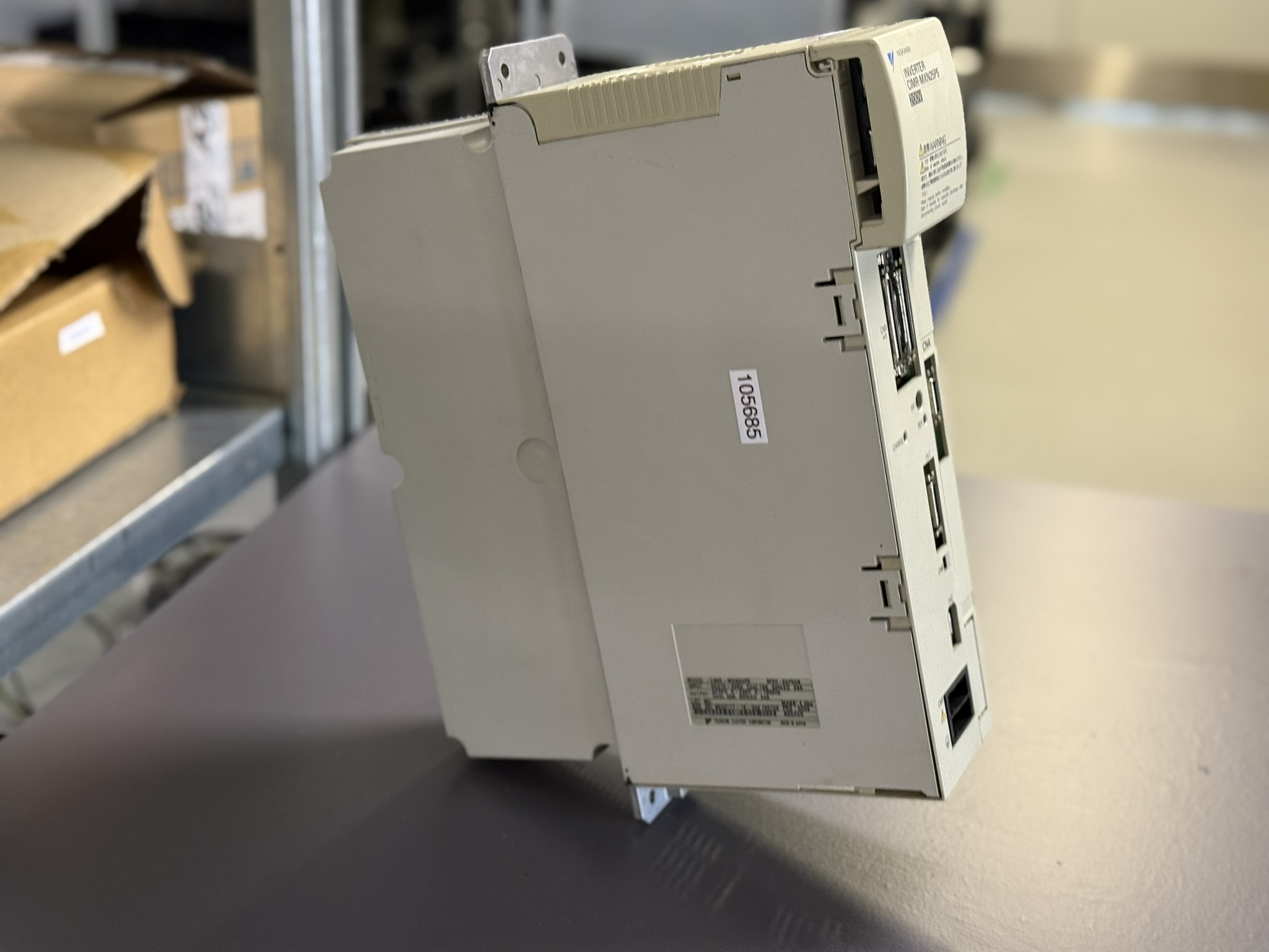 Yaskawa CIMR-MXN25P5 Inverter Unit Seite 1