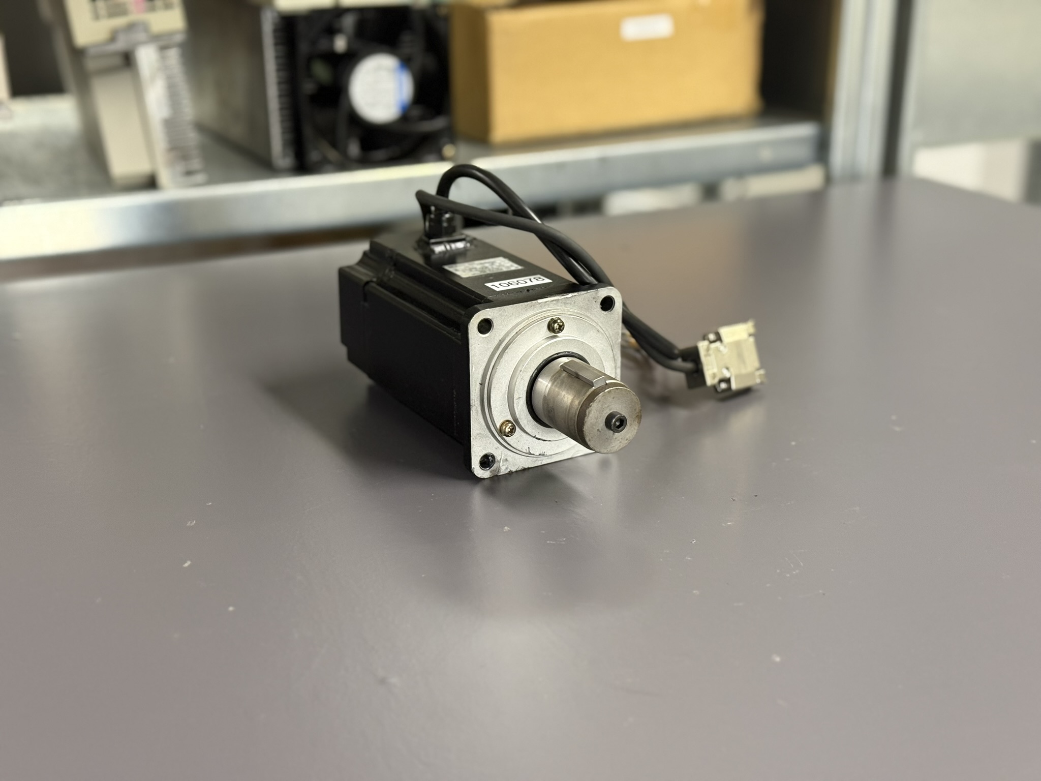 Yaskawa SGM-08V316S Servo Motor Seite 4