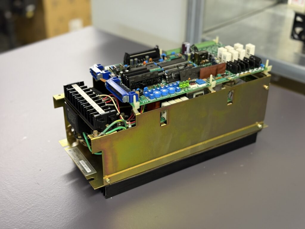 Yaskawa Servopack CACR-SR05SB1AFY187 Seite 2 - Kopie