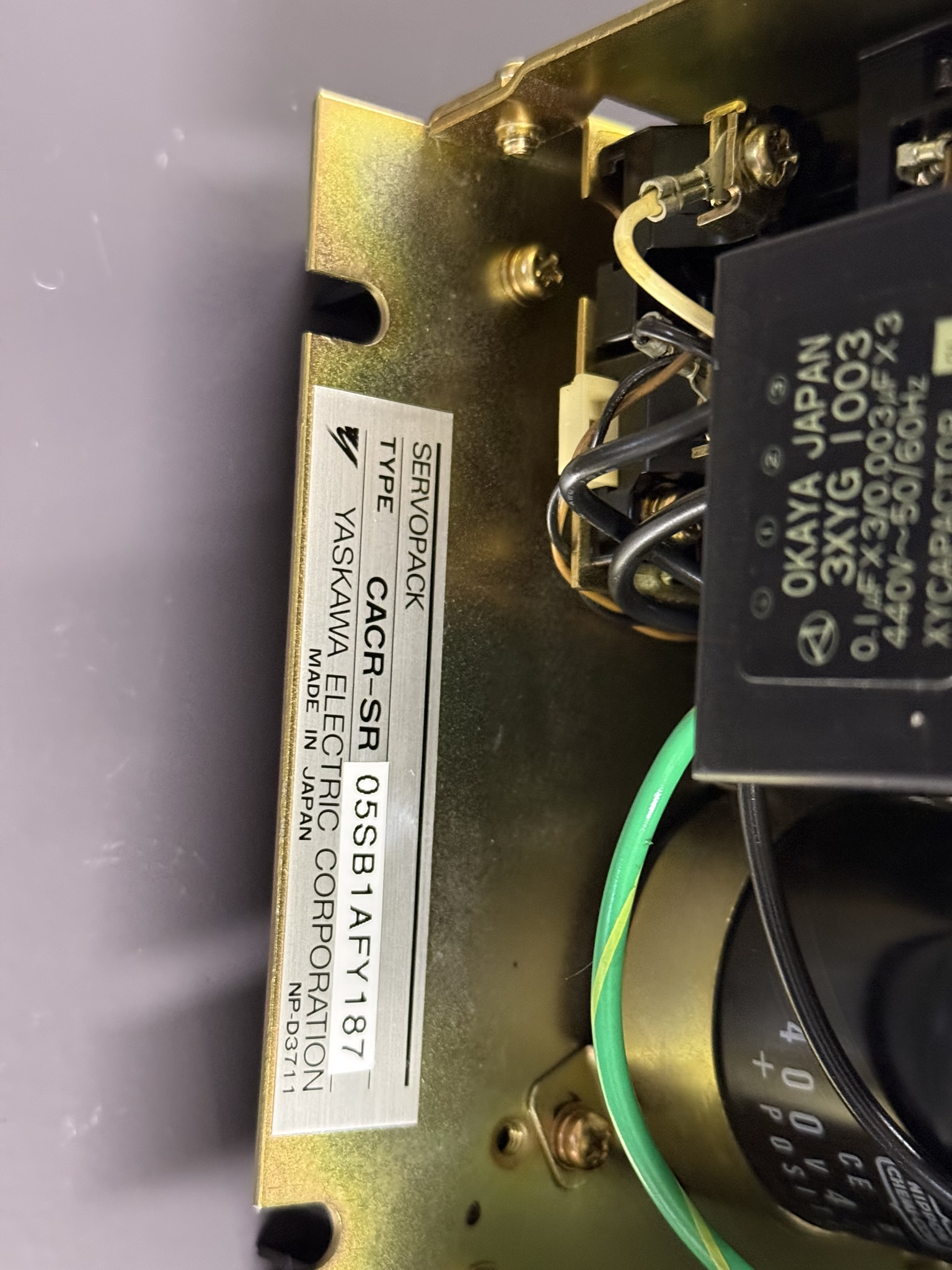 Yaskawa Servopack CACR-SR05SB1AFY187 Typenschild - Kopie