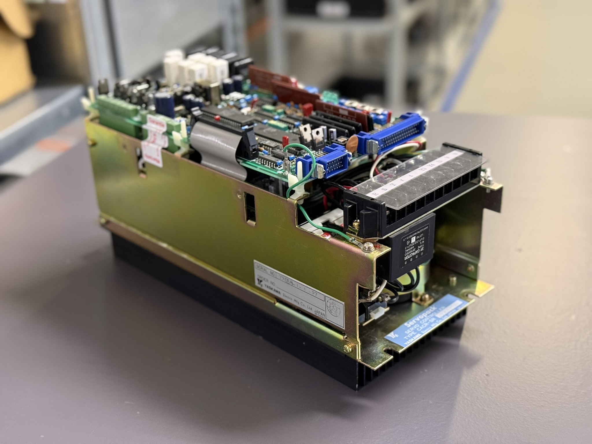 Yaskawa Servopack CACR-SR20SB1BFY100 Hauptbild