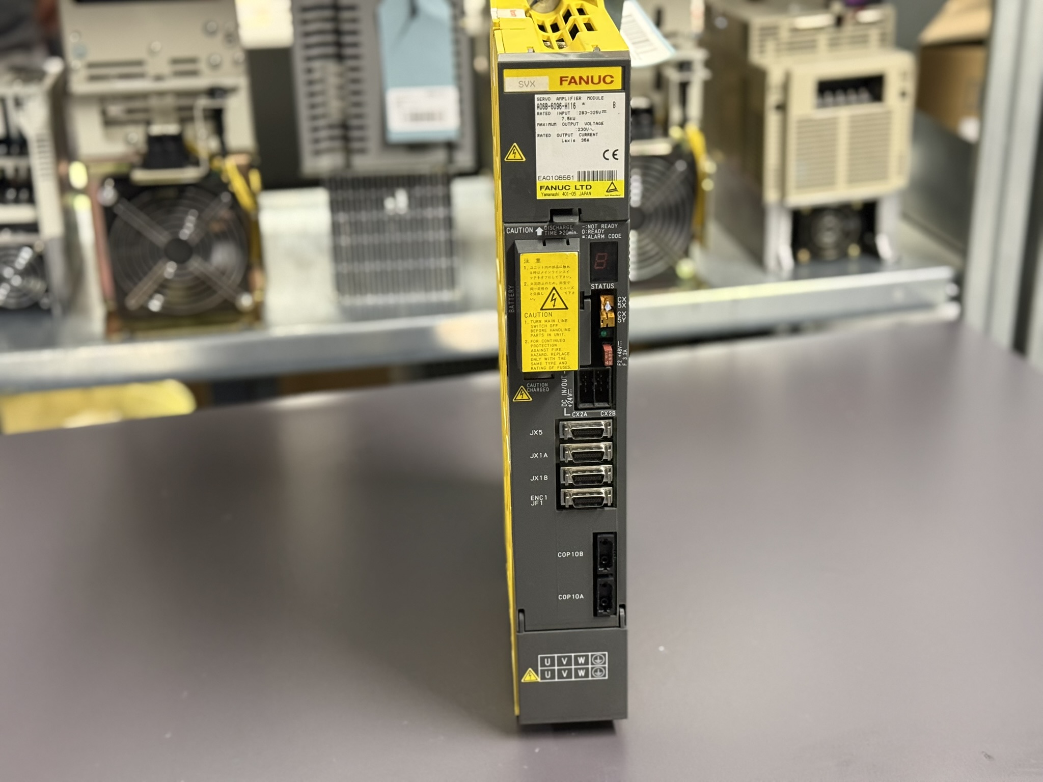 Fanuc A06B-6096-H116 Servo Drive Unit Frontansicht