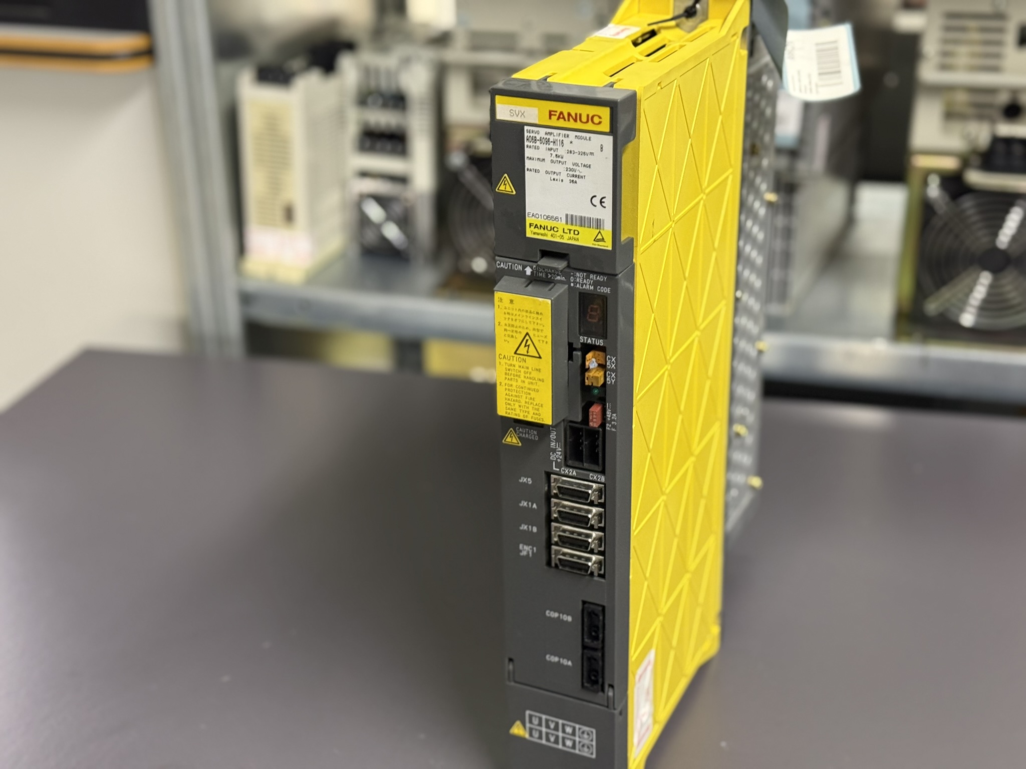Fanuc A06B-6096-H116 Servo Drive Unit Seite 1