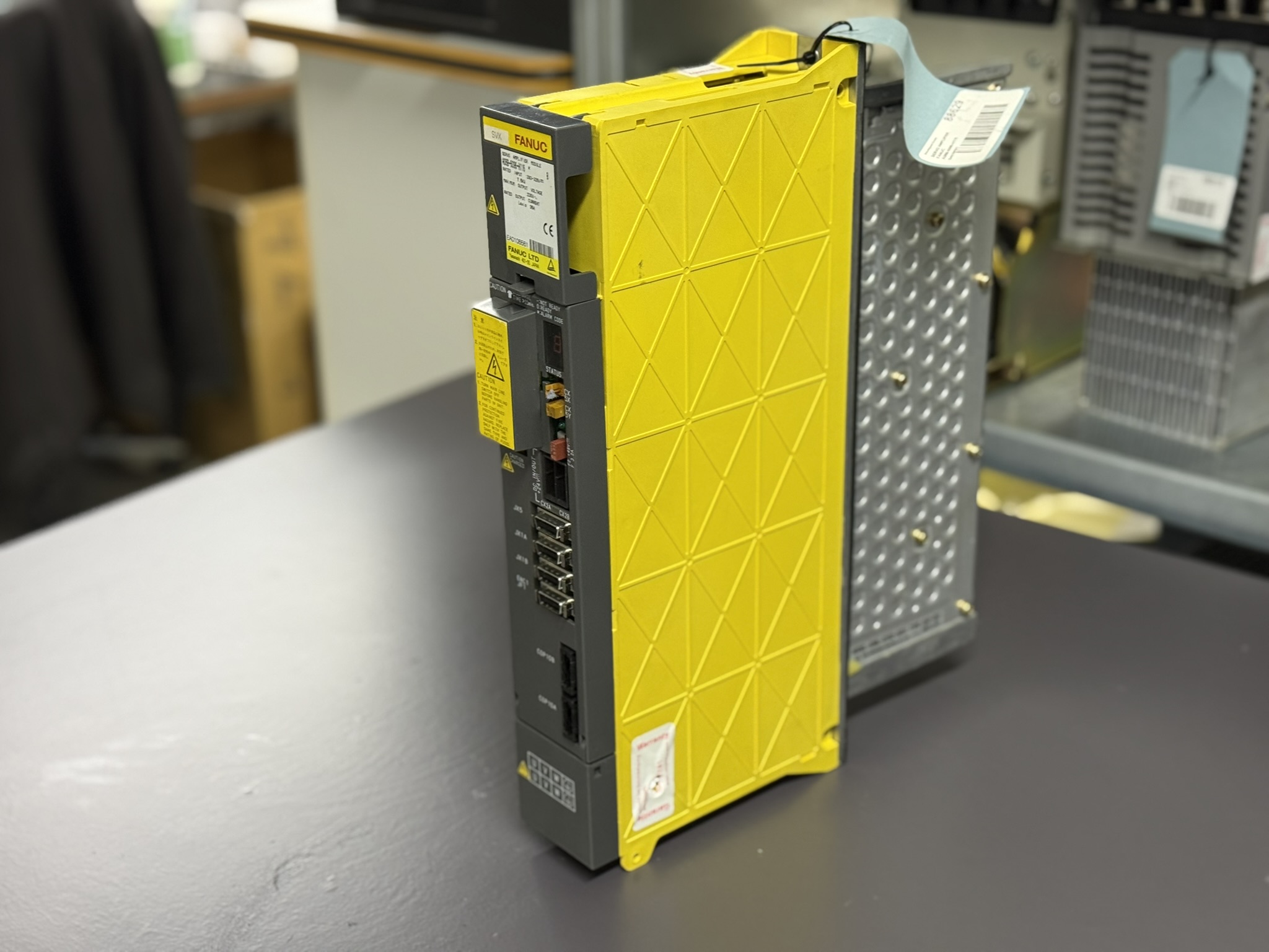 Fanuc A06B-6096-H116 Servo Drive Unit Seite 2