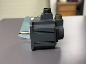 Mitsubishi AC Servo Motor HC102T-SZ Seite 3