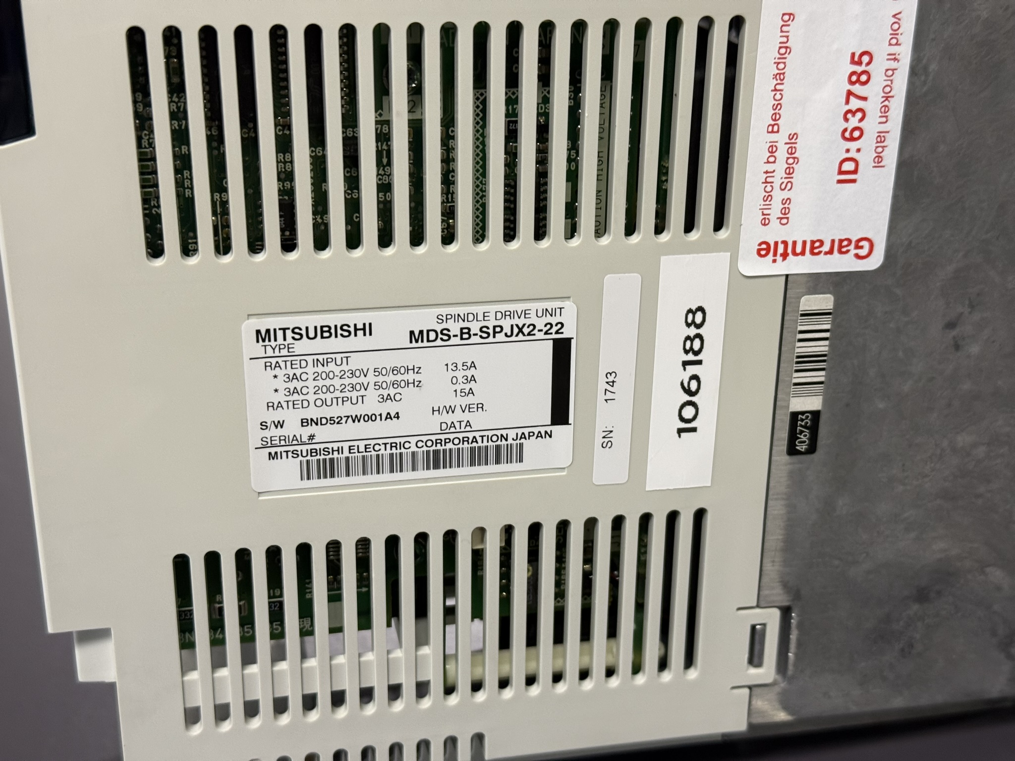 Mitsubishi MDS-B-SPJX2-22 Spindle Drive unit Typenschild