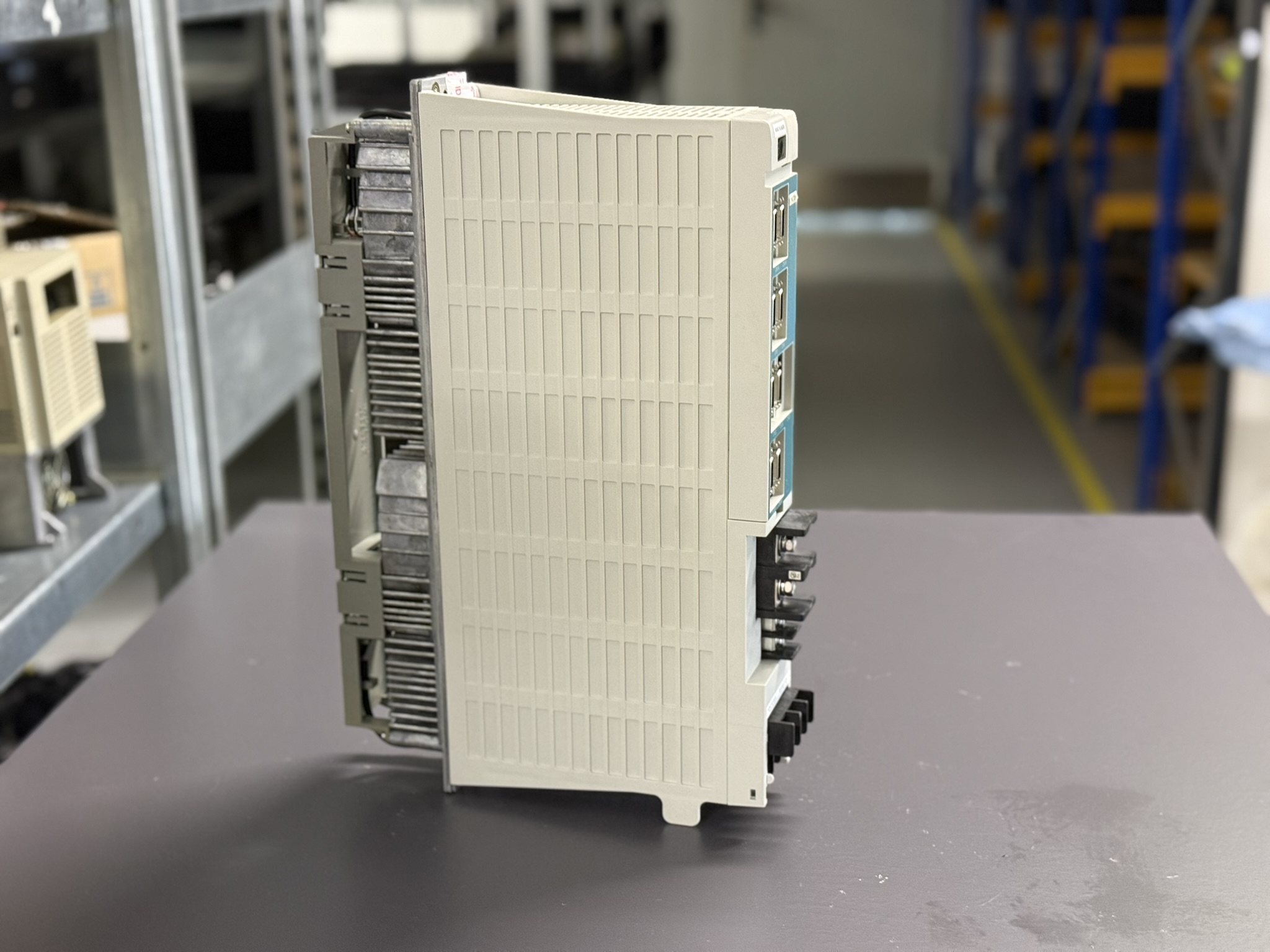 Mitsubishi Servo Drive Unit MDS-C1-V2-3520S Seite 3