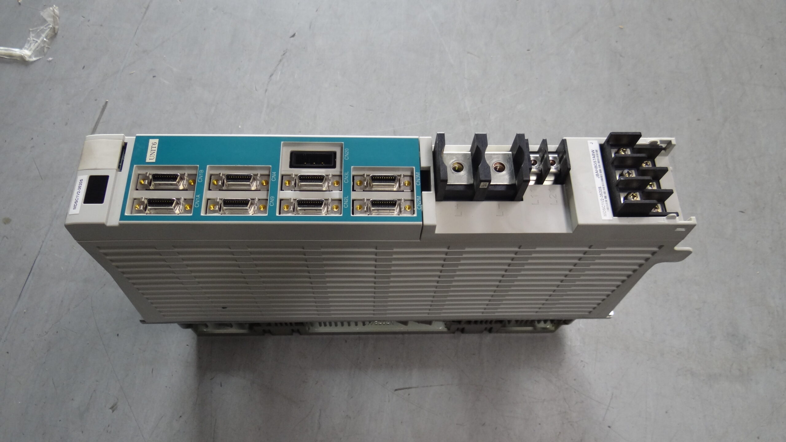 Mitsubishi Servo Drive Unit MDS-C1-V2-3520S Vor der Reparatur