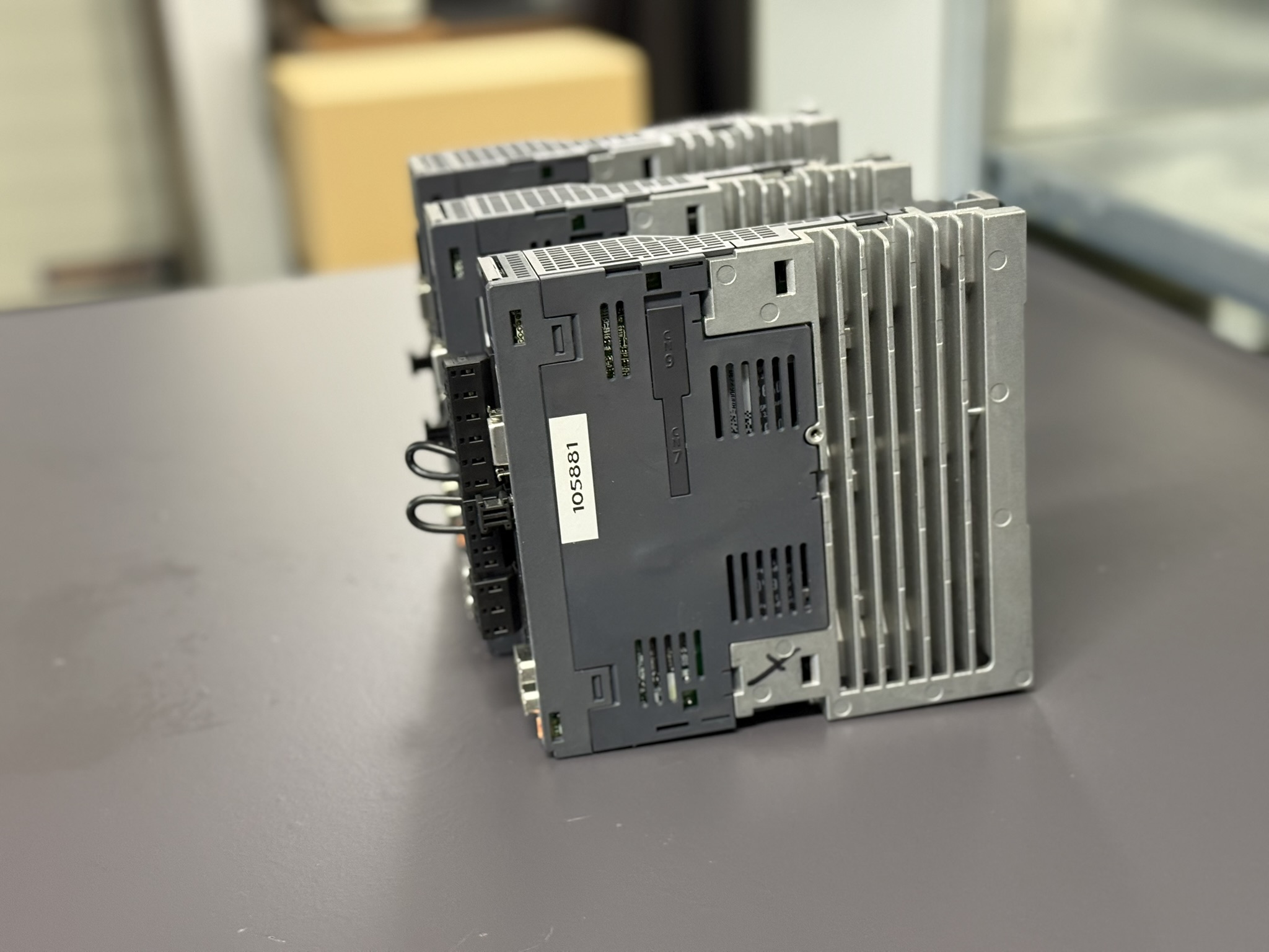 Mitsubishi Servo Drive Unit MR-J4-40B-RJ Seite 4