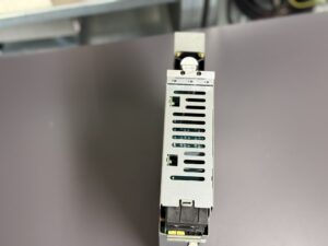 Okuma Servo Drive MIV0404A-1-B5 1006-2232  Ansicht von oben