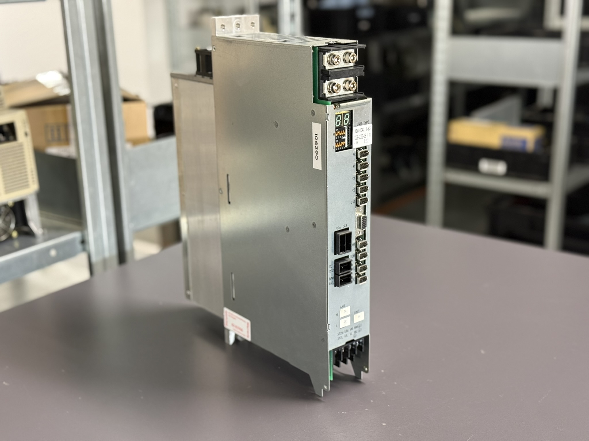 Okuma Servo Drive MIV0404A-1-B5 1006-2232 Seite 1