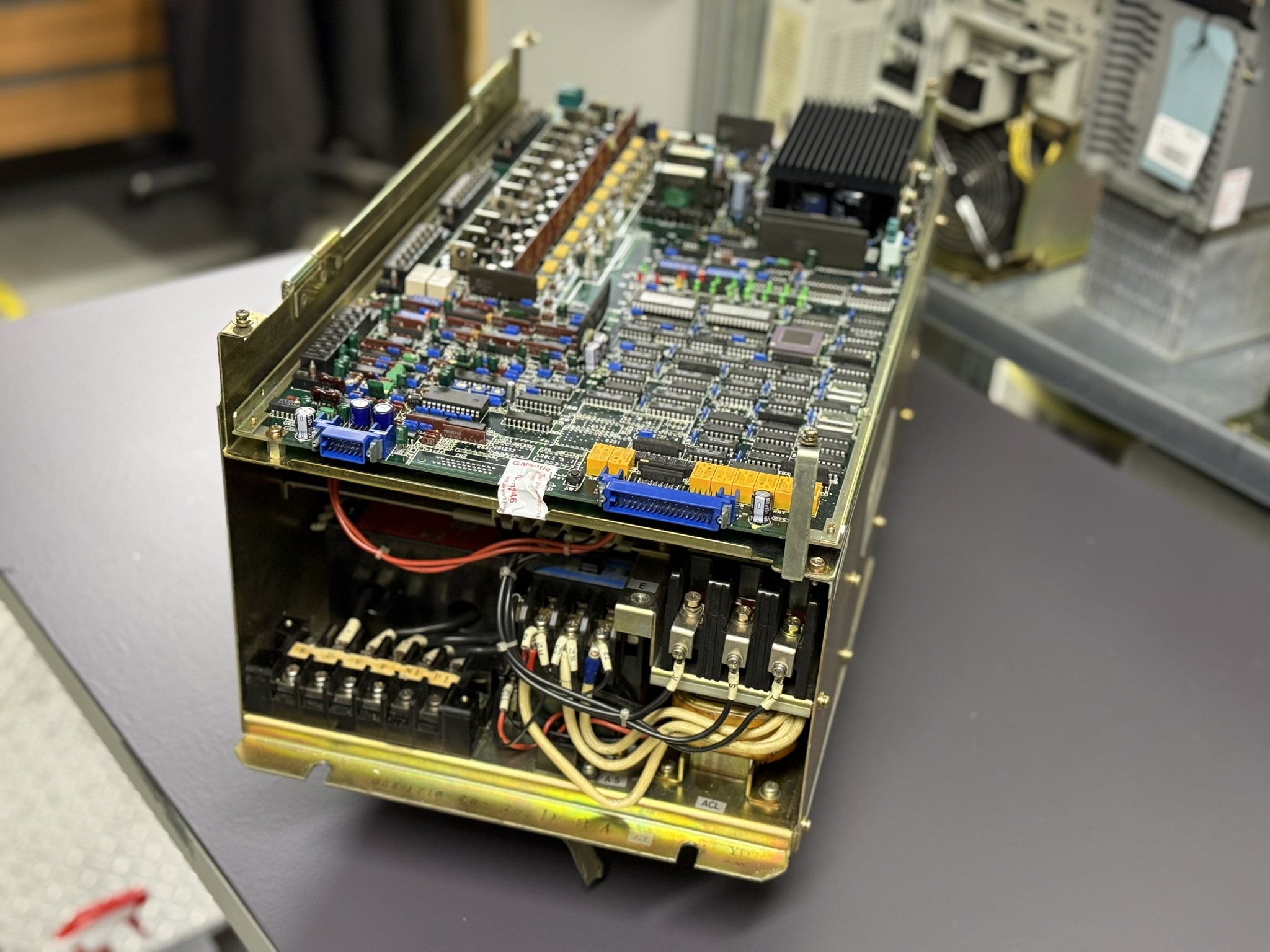 Okuma VAC-Drive Unit Typ A D8-A or 1006-1216 Seite 2