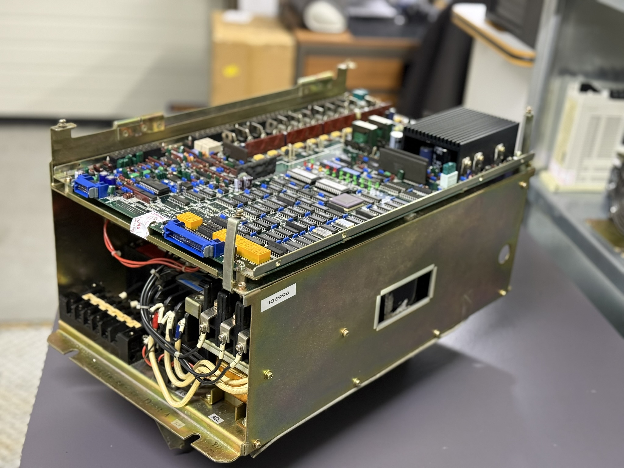 Okuma VAC-Drive Unit Typ A D8-A or 1006-1216 Seite 4