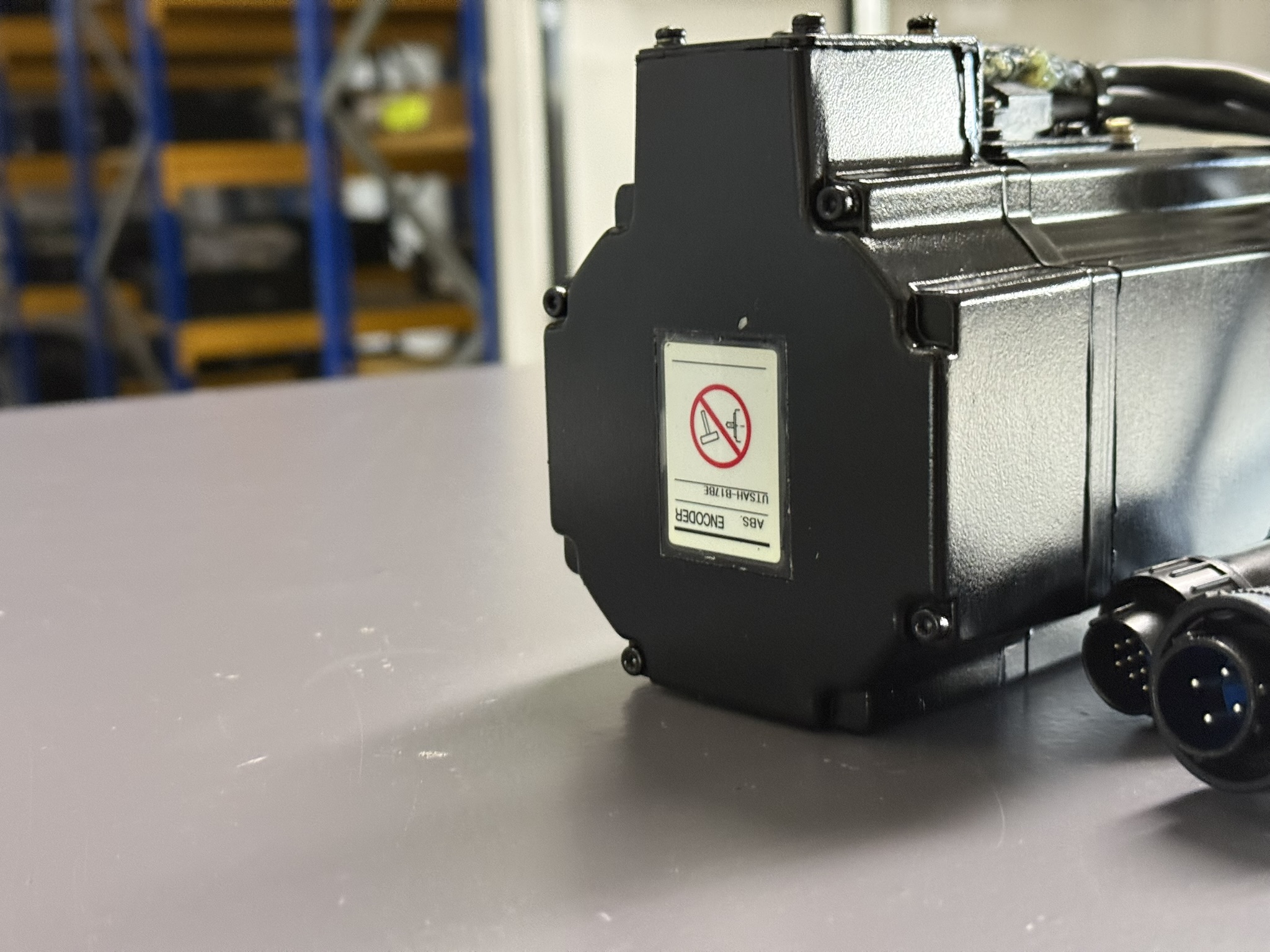 Yaskawa AC Servo Motor SGMGH-05K5A-SE11 Ansicht Encoder