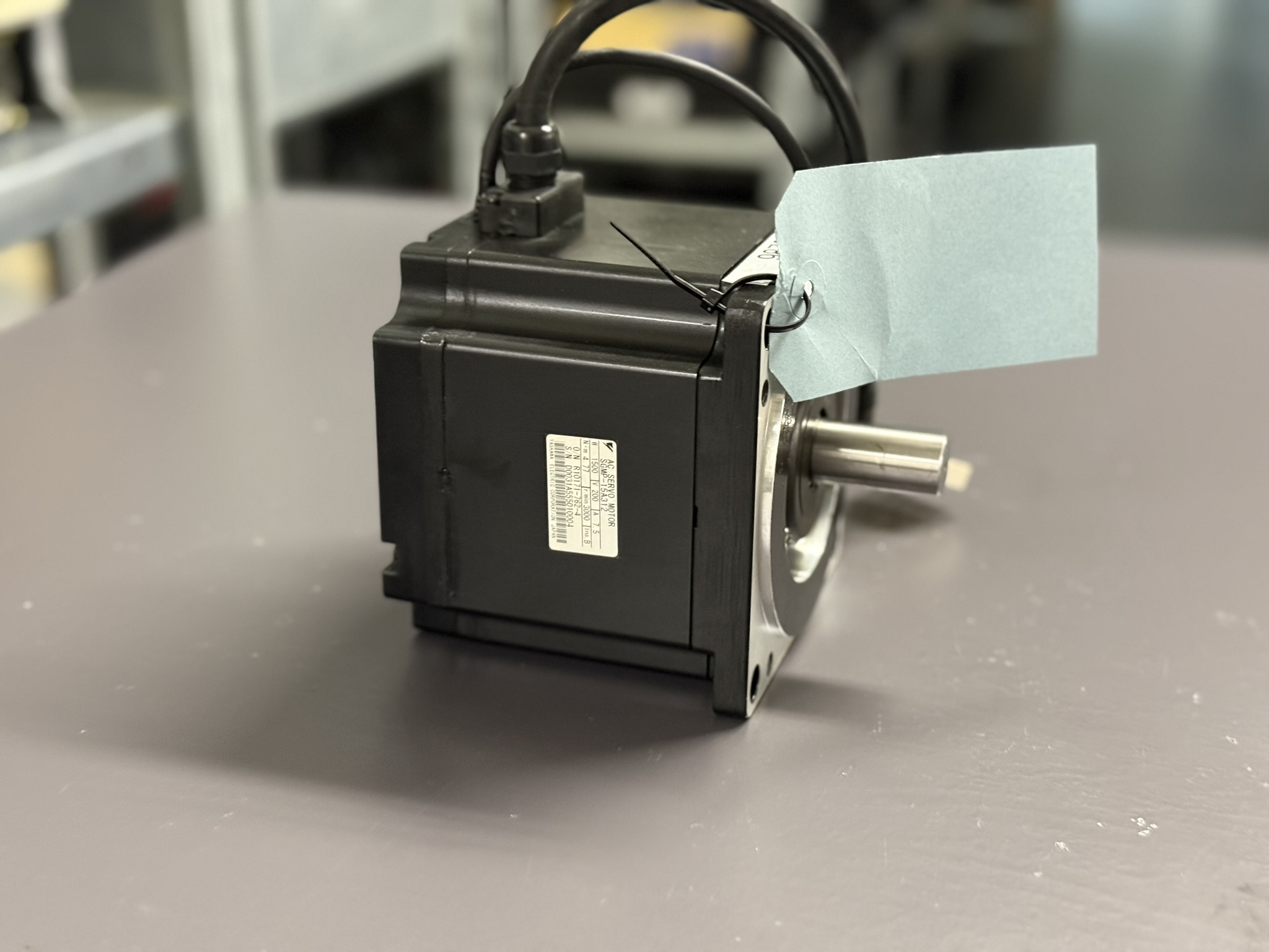 Yaskawa AC Servo Motor SGMP-15A312 Seite 1