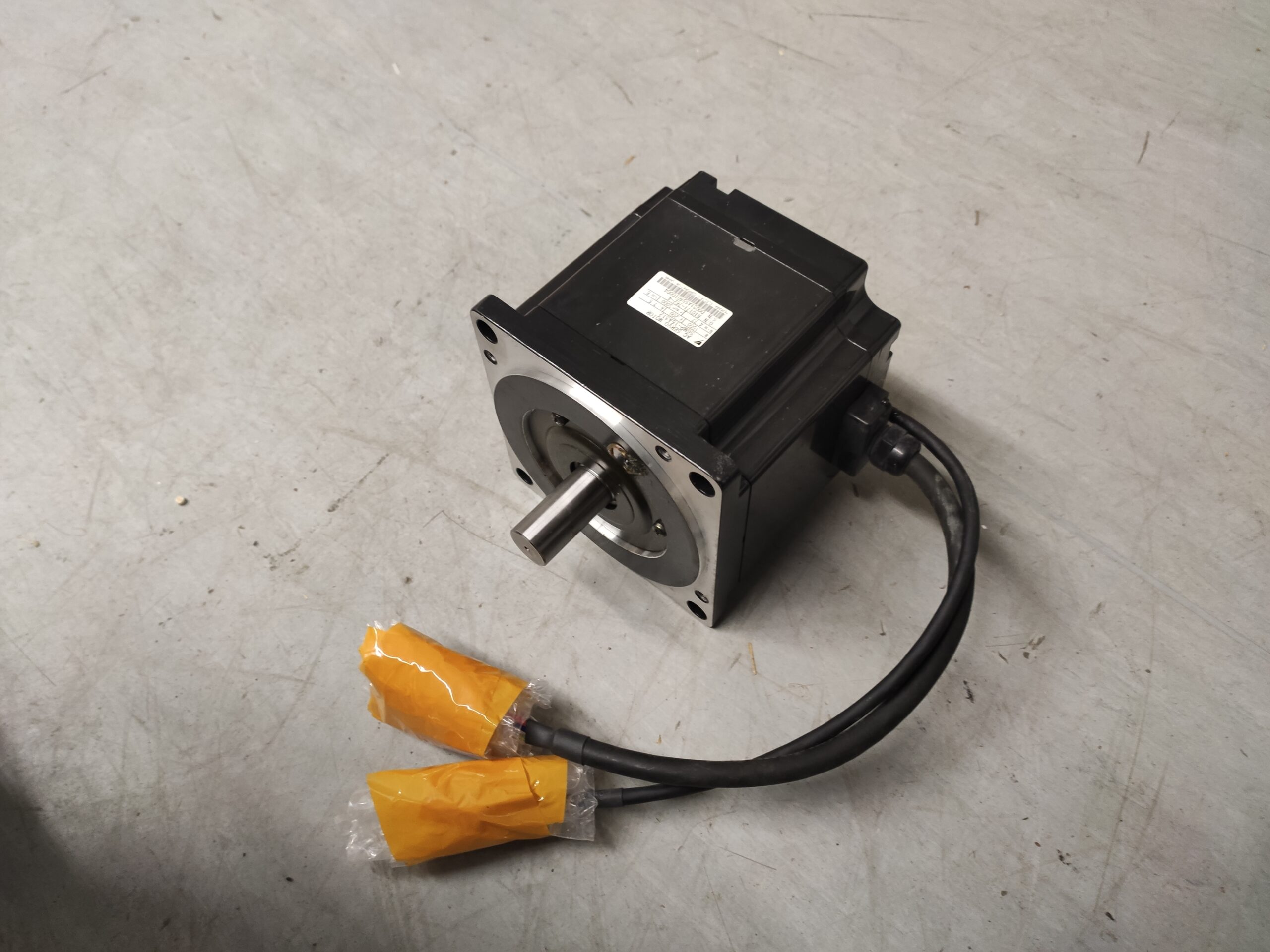 Yaskawa AC Servo Motor SGMP-15A312 vor der Reparatur