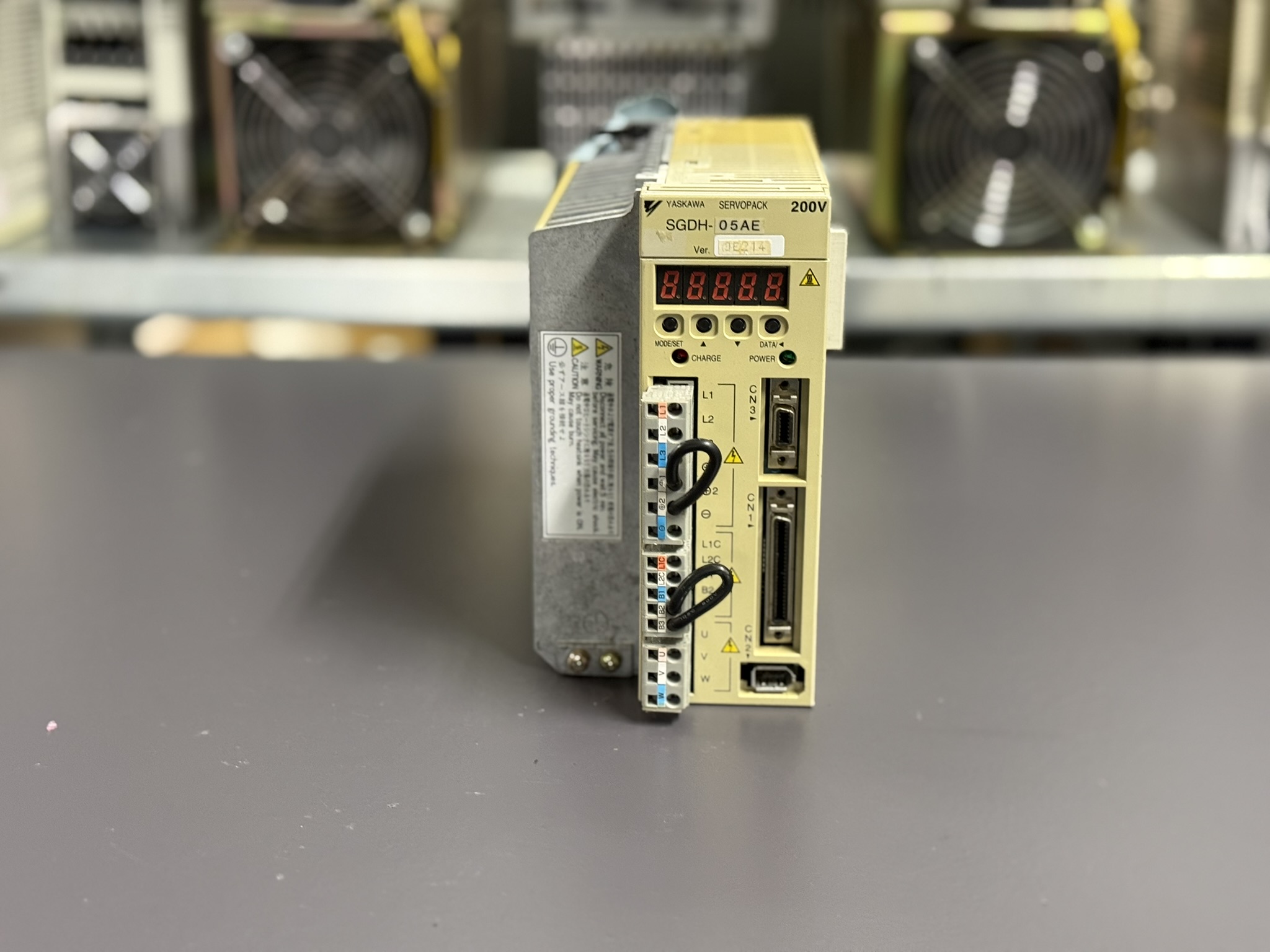 Yaskawa SGDH-05AE AC Servopack Ansicht front