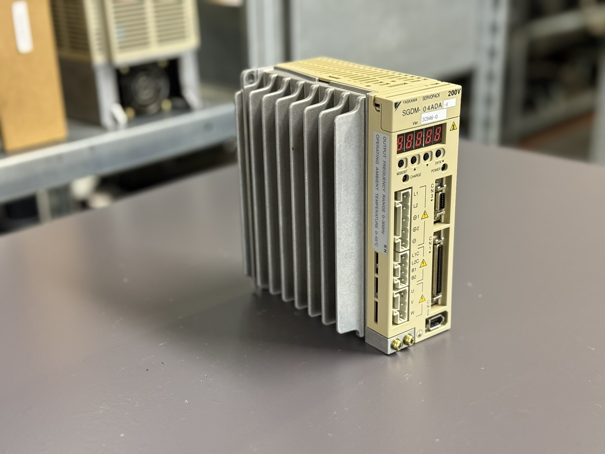 Yaskawa SGDM-04ADA-V AC Servopack Seite 2