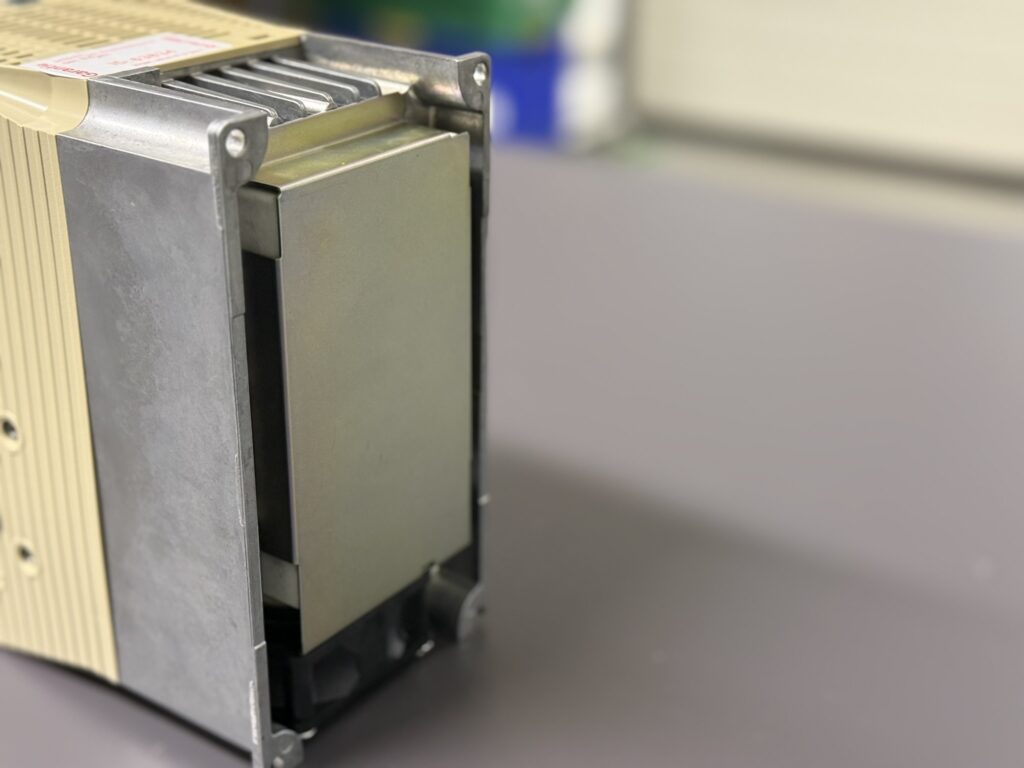 Yaskawa SGDV-200A01A Servopack Seite 5