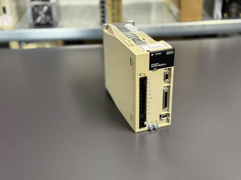 Yaskawa Servopack SGDS-08A01A Hauptansicht