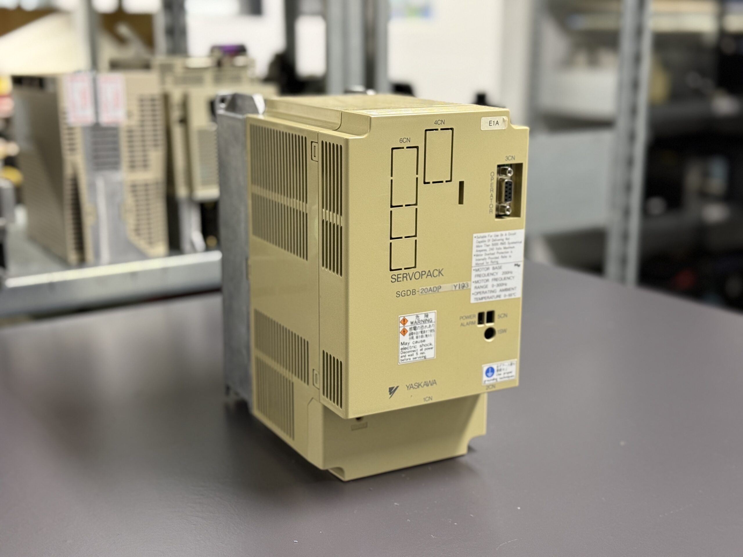 Yaskawa SGDB-20ADPY193 Servopack Hauptbild