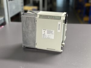 Mitsubishi MDS-B-SVJ2-10 Servo Drive Unit Seite 1