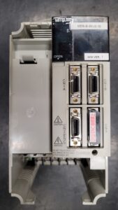 Mitsubishi MDS-B-SVJ2-10 Servo Drive Unit vor der Reparatur