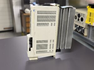 Mitsubishi MDS-B-V1-35 AC Servo  Drive Unit Seite 1