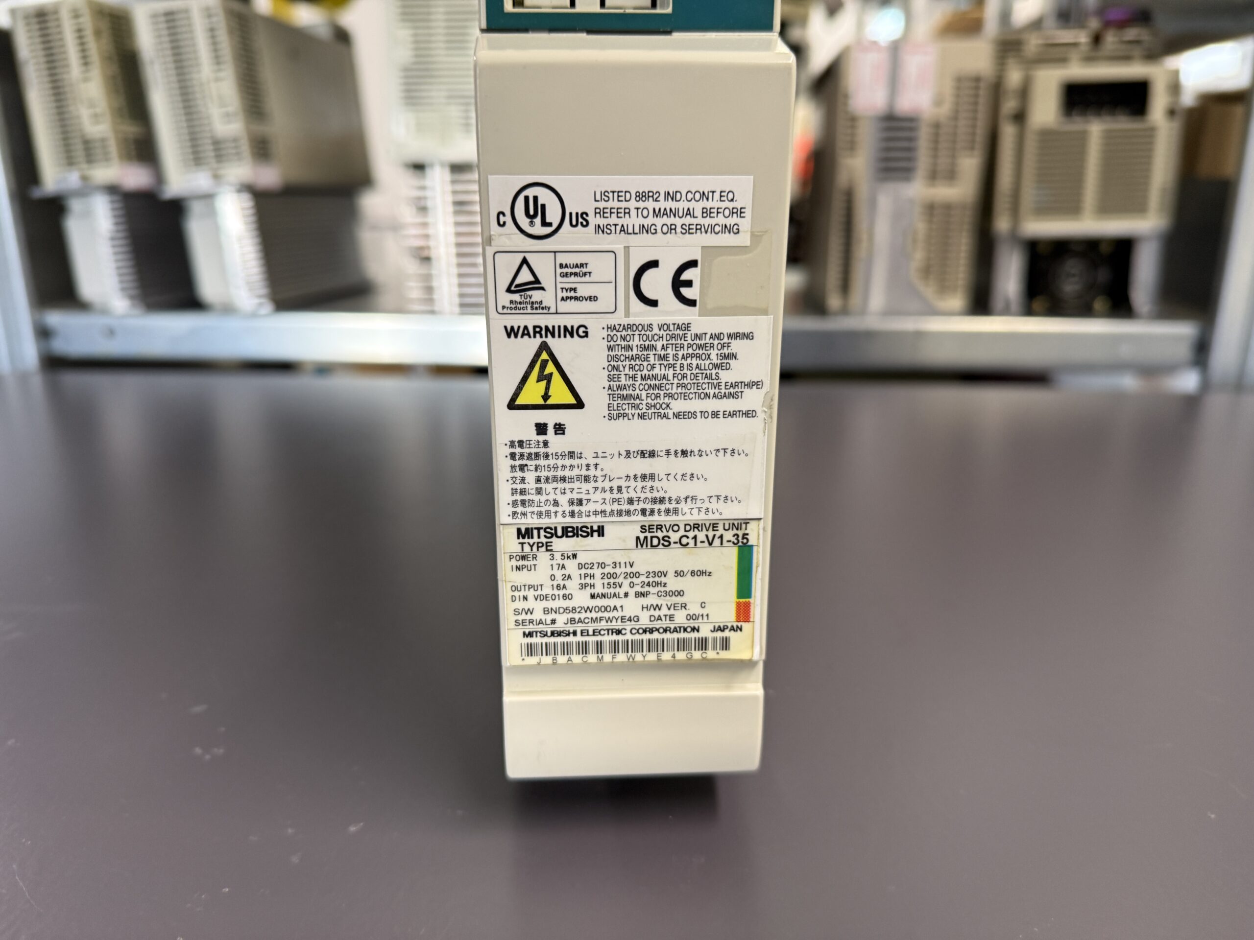 Mitsubishi MDS-C1-V1-35 Servo Drive Unit Typenschild