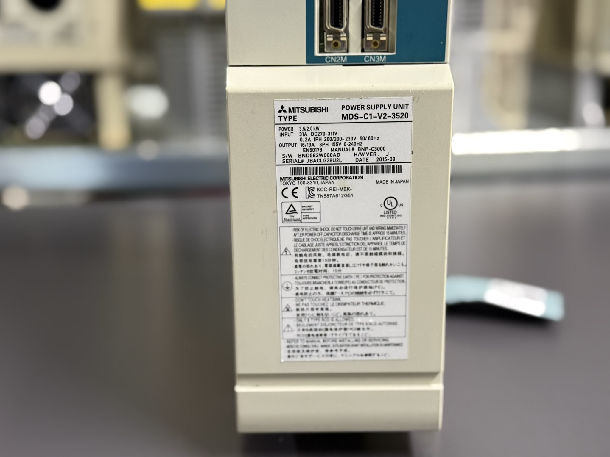 Mitsubishi Servo Drive Unit MDS-C1-V2-3520 Typenschild