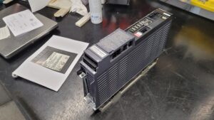 Mitsubishi Servo Drive Unit MDS-DH-V2-2020 vor der Reparatur