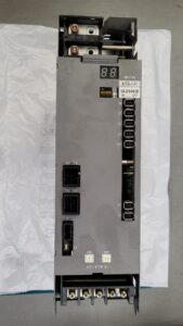 Okuma Servo Drive Unit MIV08-1-P1 or 1006-2219 vor der Reparatur