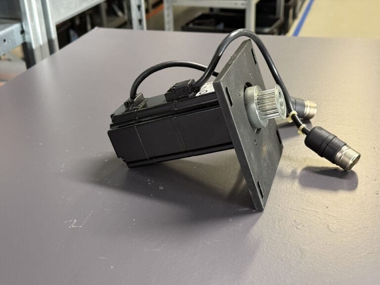 Omron R7M-A20030-BS1-D AC Servo Motor Hauptbild