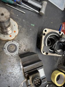 Yaskawa AC Servo Motor SGMGH-20A5A2B demontiert