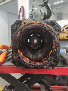 Yaskawa AC Spindle Motor UAASKD-11HHB11 vor der Reparatur 2