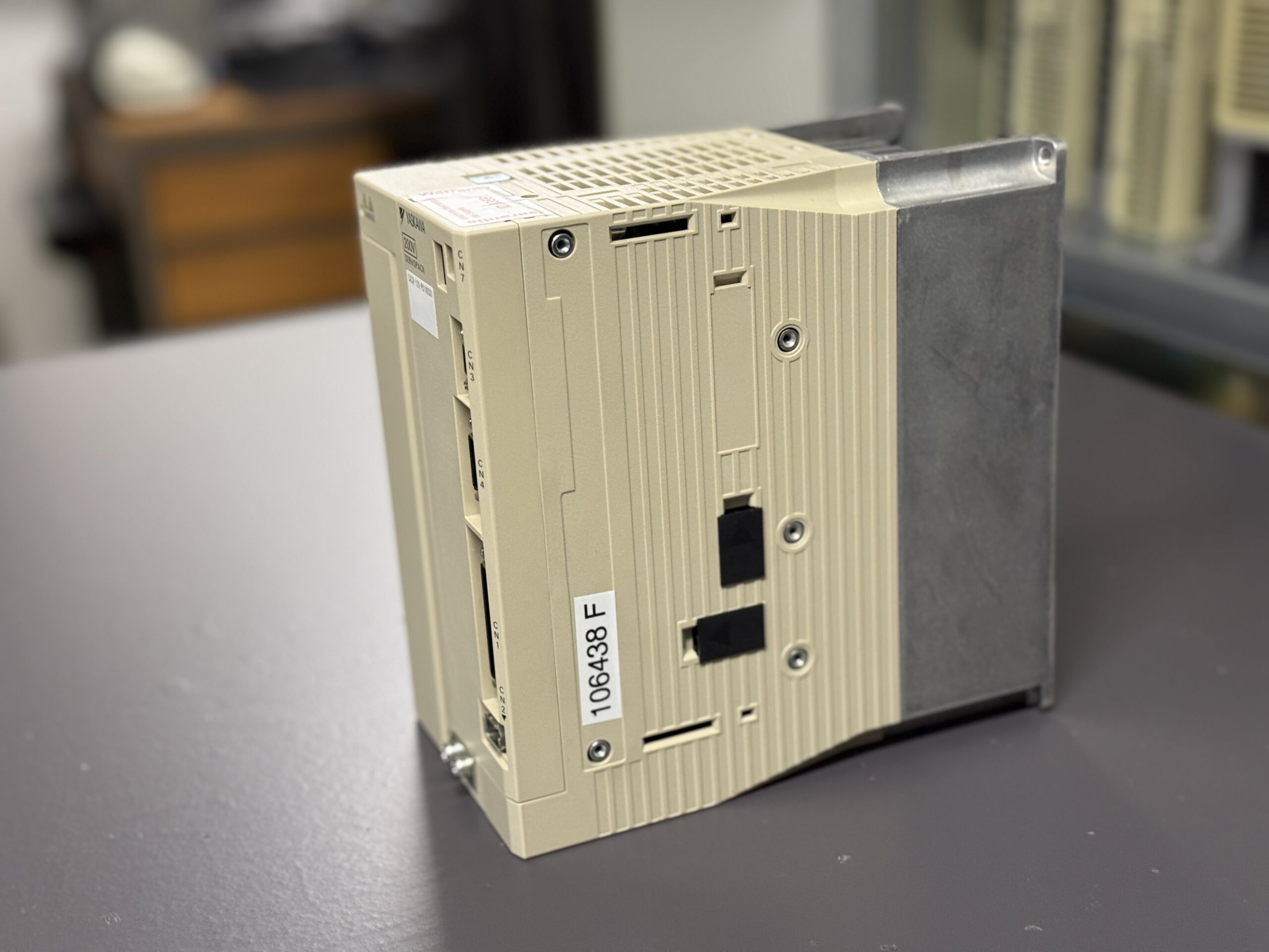 Yaskawa CACR-120-PD1VDS01 Servopack Ansicht 4