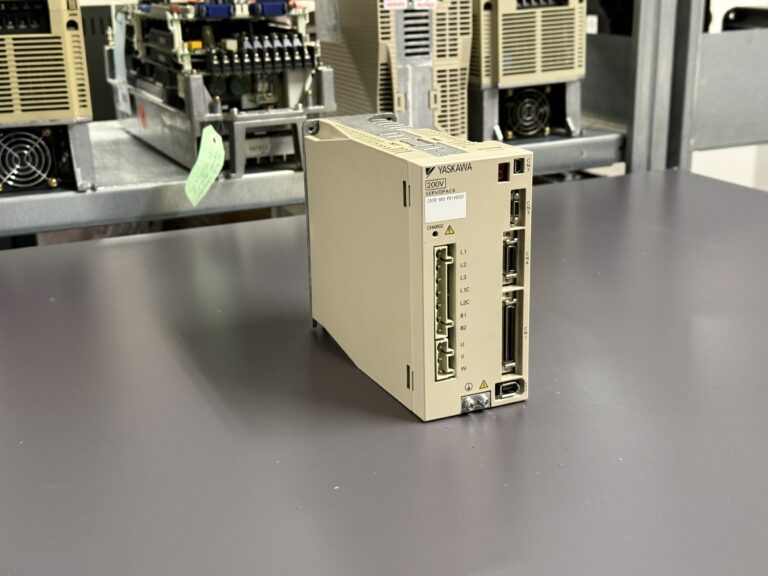 Yaskawa CACR-5R5-PD1VDS01 Servopack Hauptbild