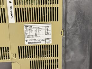 Yaskawa SGDB-20ADPY193 Servopack Typenschild