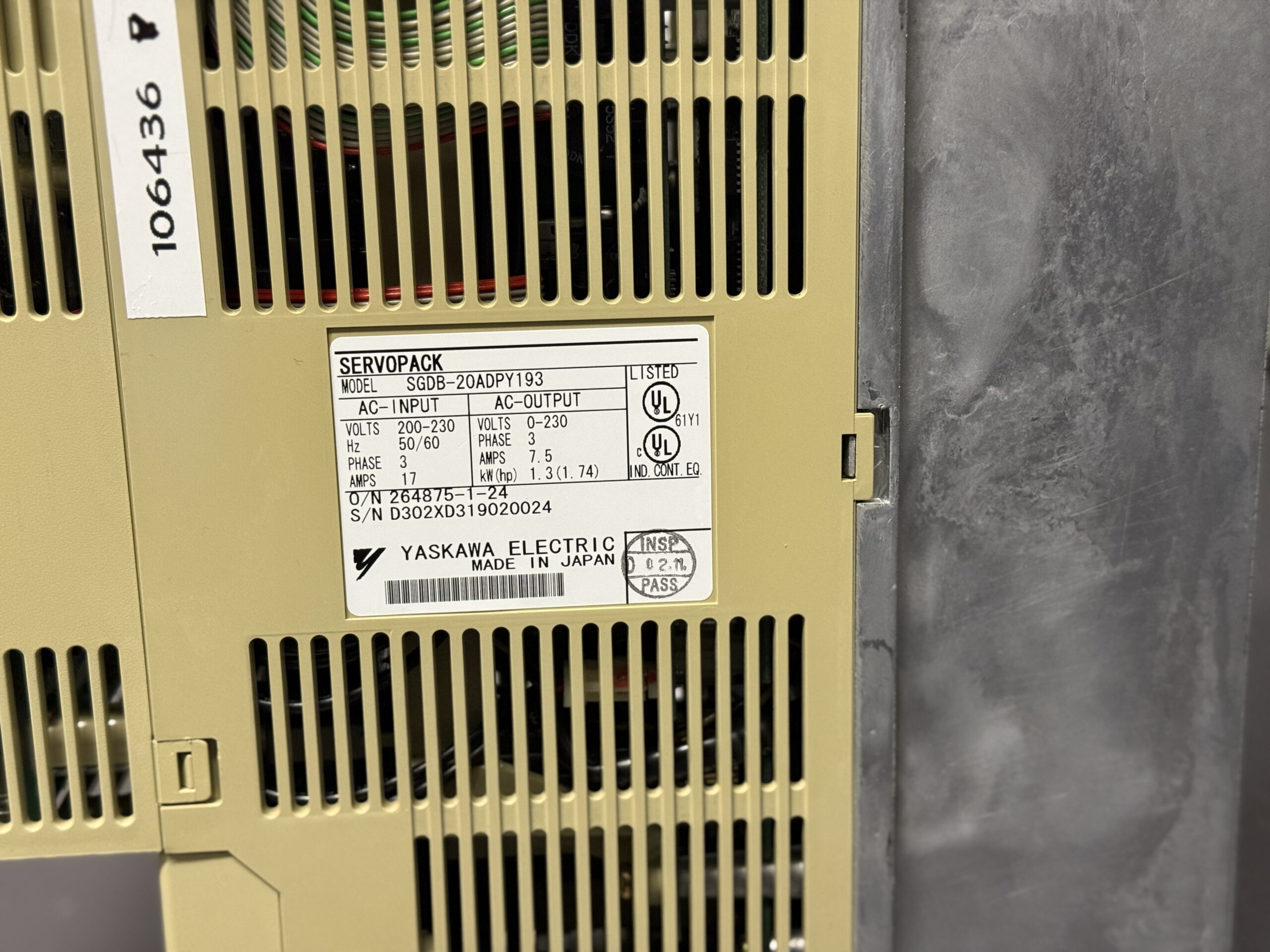 Yaskawa SGDB-20ADPY193 Servopack Typenschild