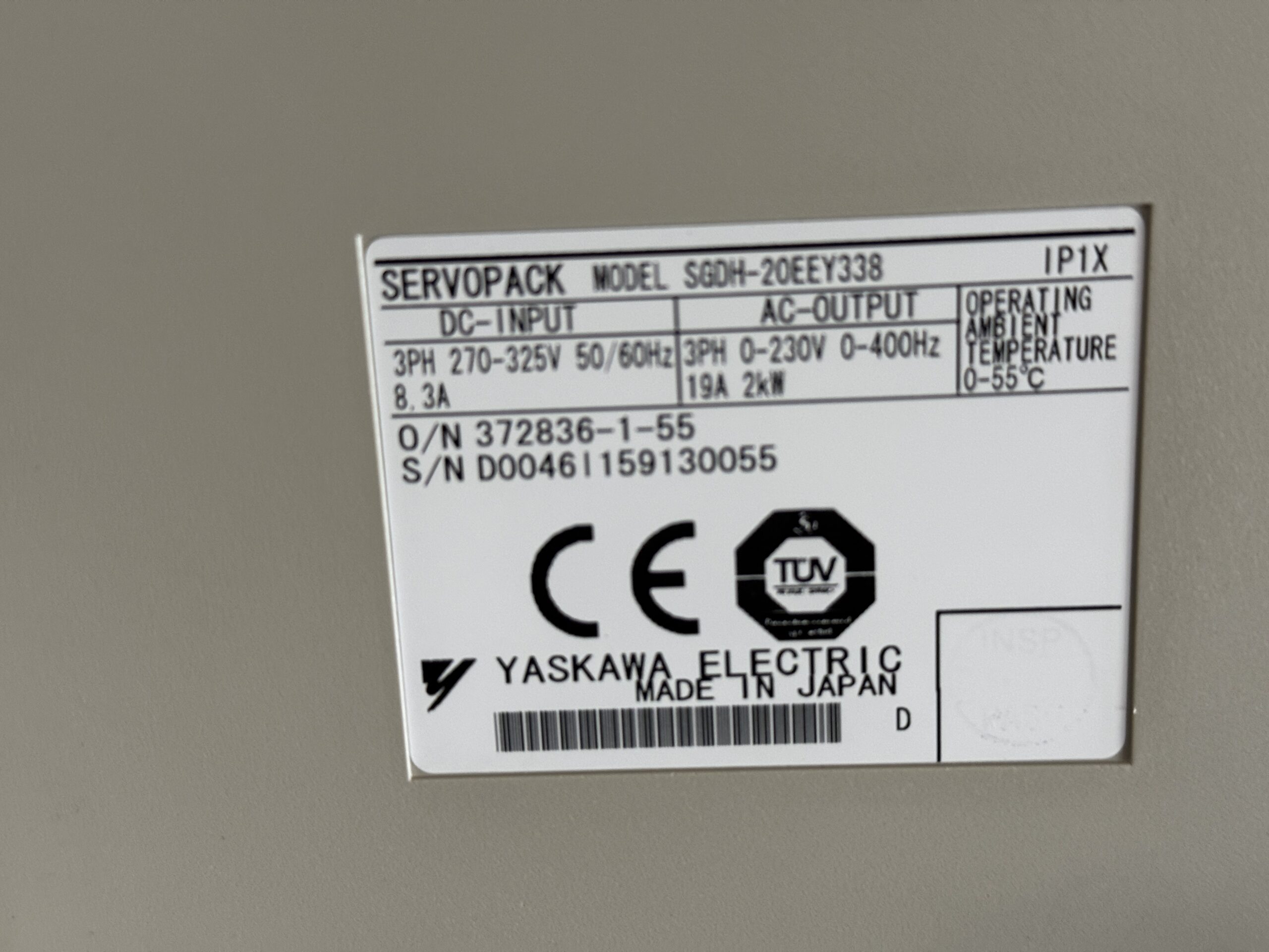 Yaskawa SGDH-20EEY338 Servopack Typenschild