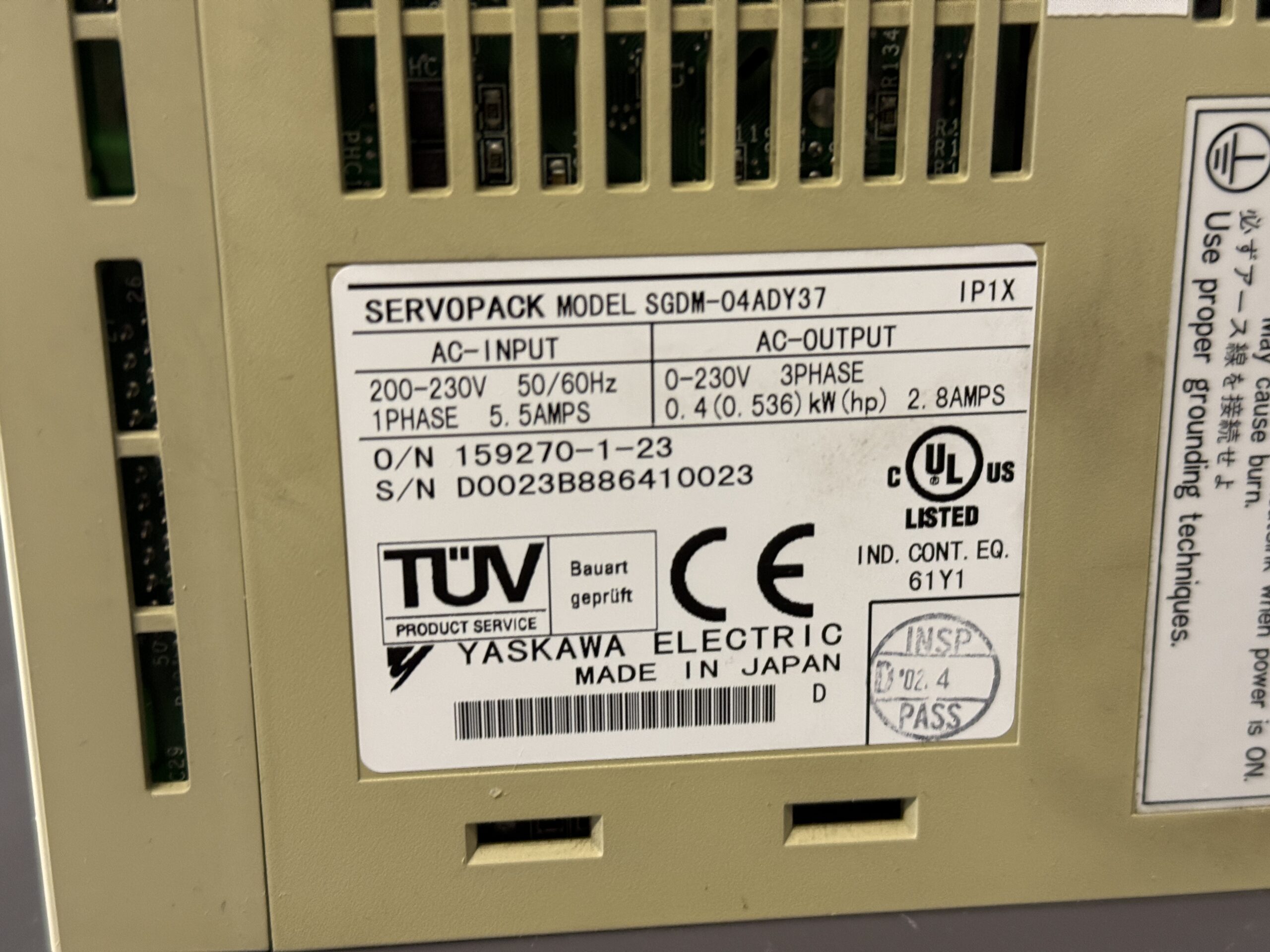 Yaskawa Servopack SGDM-04ADY37 Ver. 10107-0 Typenschild