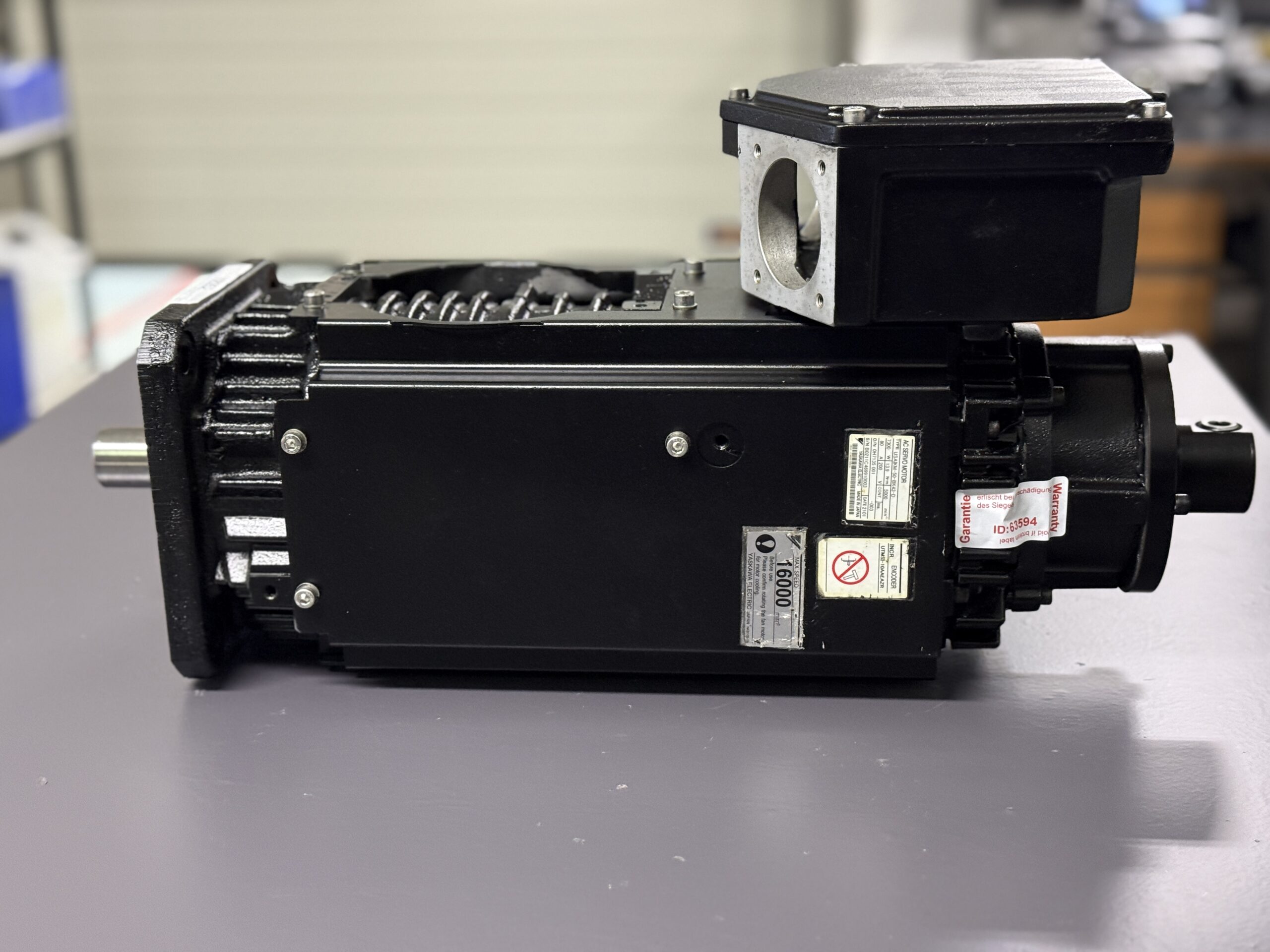 Yaskawa USAIKM-50-BK43-D AC Servo Motor Seite 4