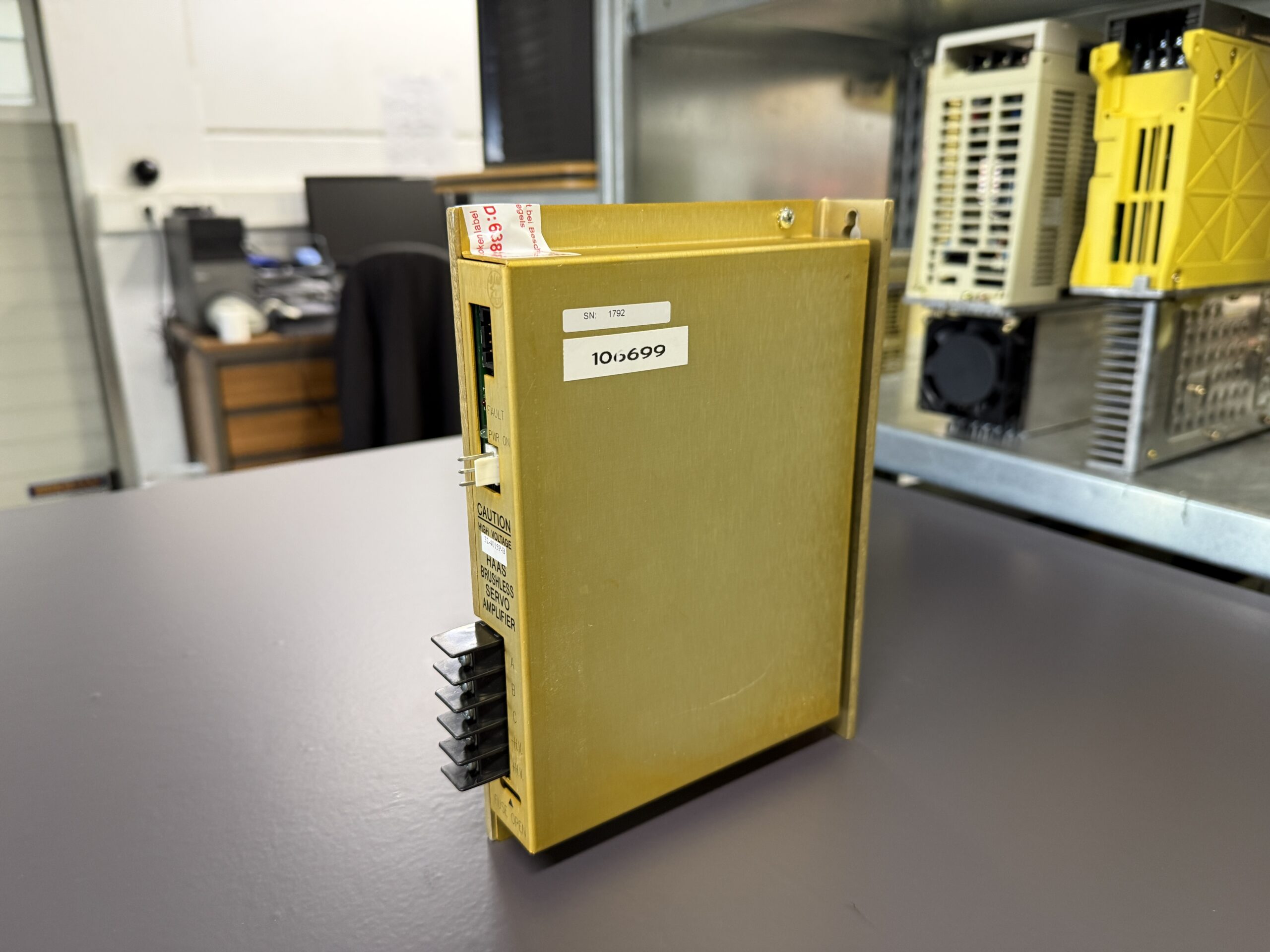 4015P-B or 32-4015P-B Haas Servo Amplifier Seite 2