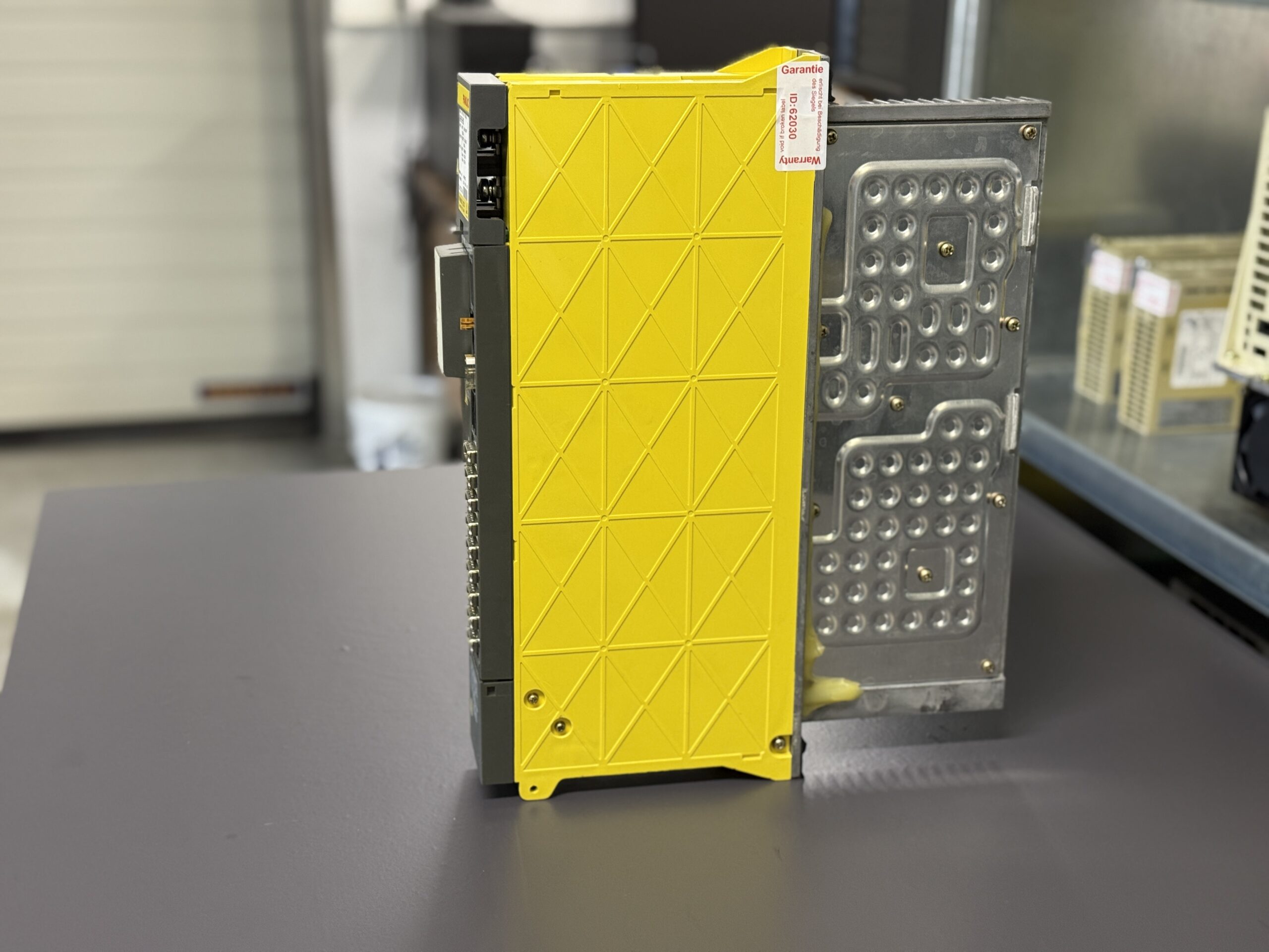 Fanuc A06B-6079-H206 Servo Amplifier Module Seite 3