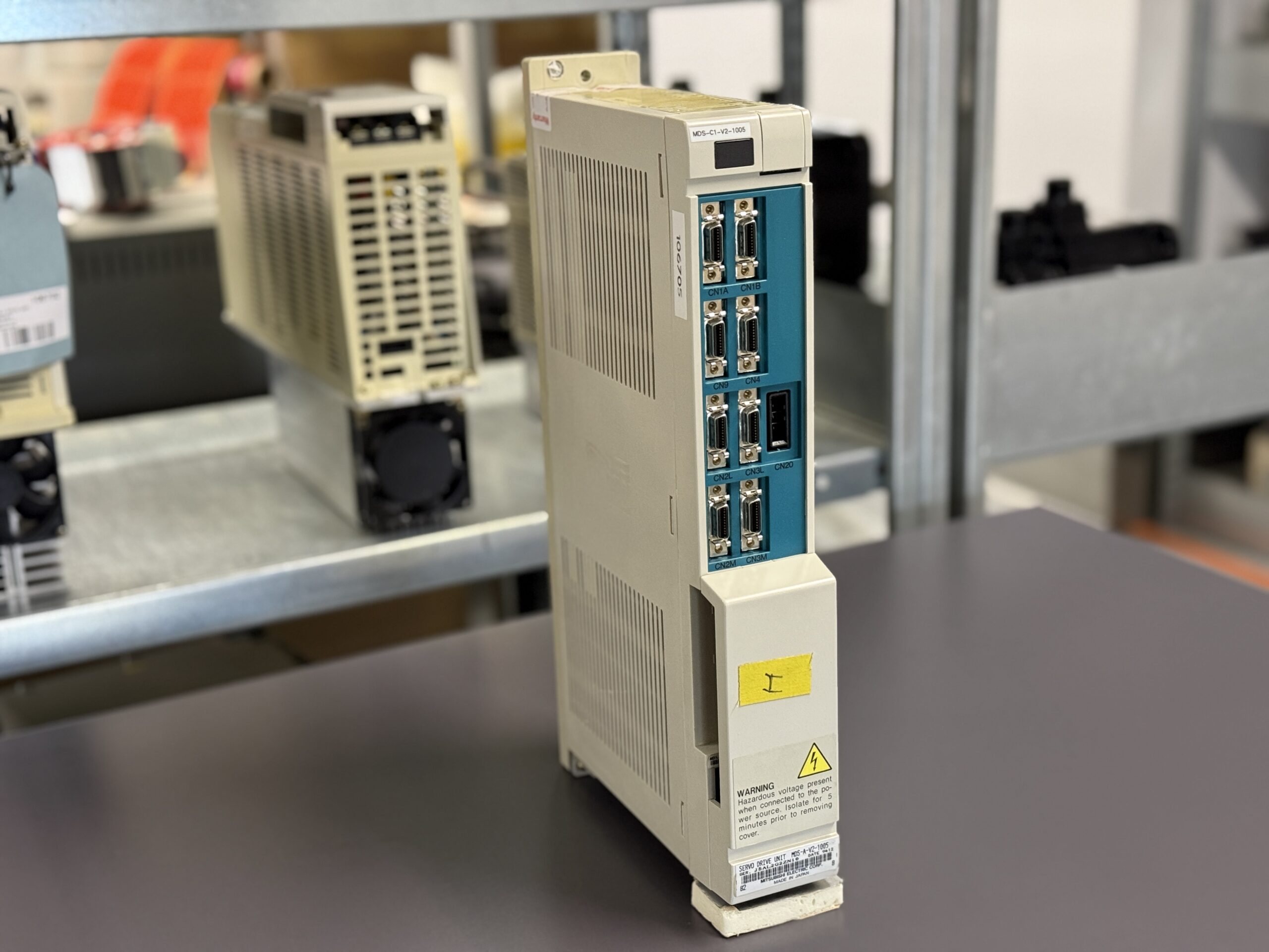 Mitsubishi MDS-A-V2-1005 AC Servo Drive Unit Hauptbild