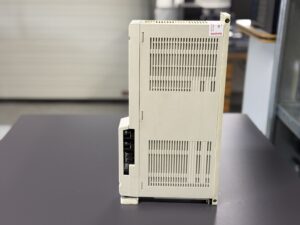 Mitsubishi MDS-A-V2-1005 AC Servo Drive Unit Seite 4