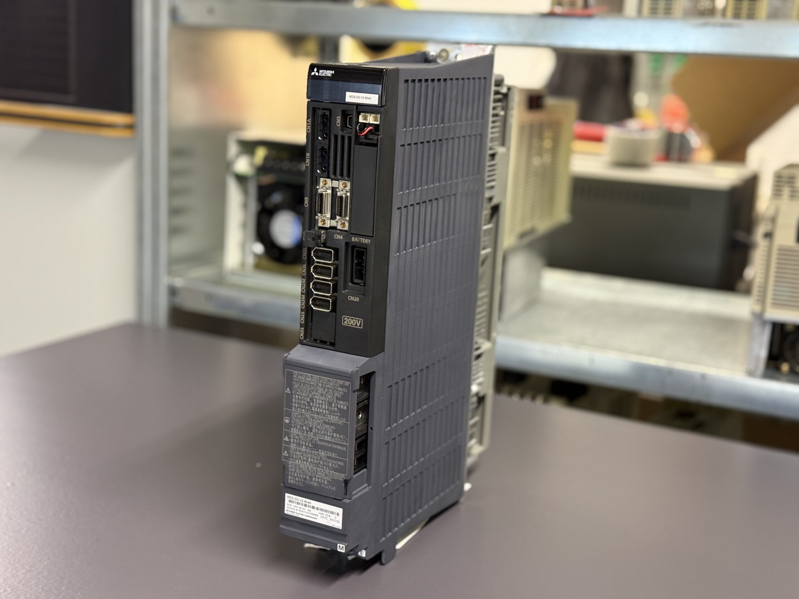 Mitsubishi MDS-D2-V2-8040 Servo Drive Unit Seite 2