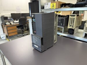 Mitsubishi MDS-DH-CV-450 Power Supply Unit Seite 3