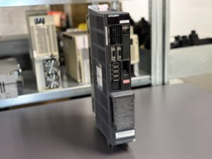 Mitsubishi MDS-DH-V2-4020 AC Sevo Drive Unit Hauptbild