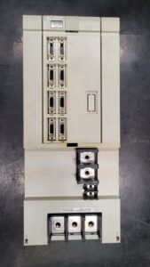 Mitsubishi Spindle Unit MDS-C1-SPX-220 or MDSC1SPX-220 vor der Reparatur